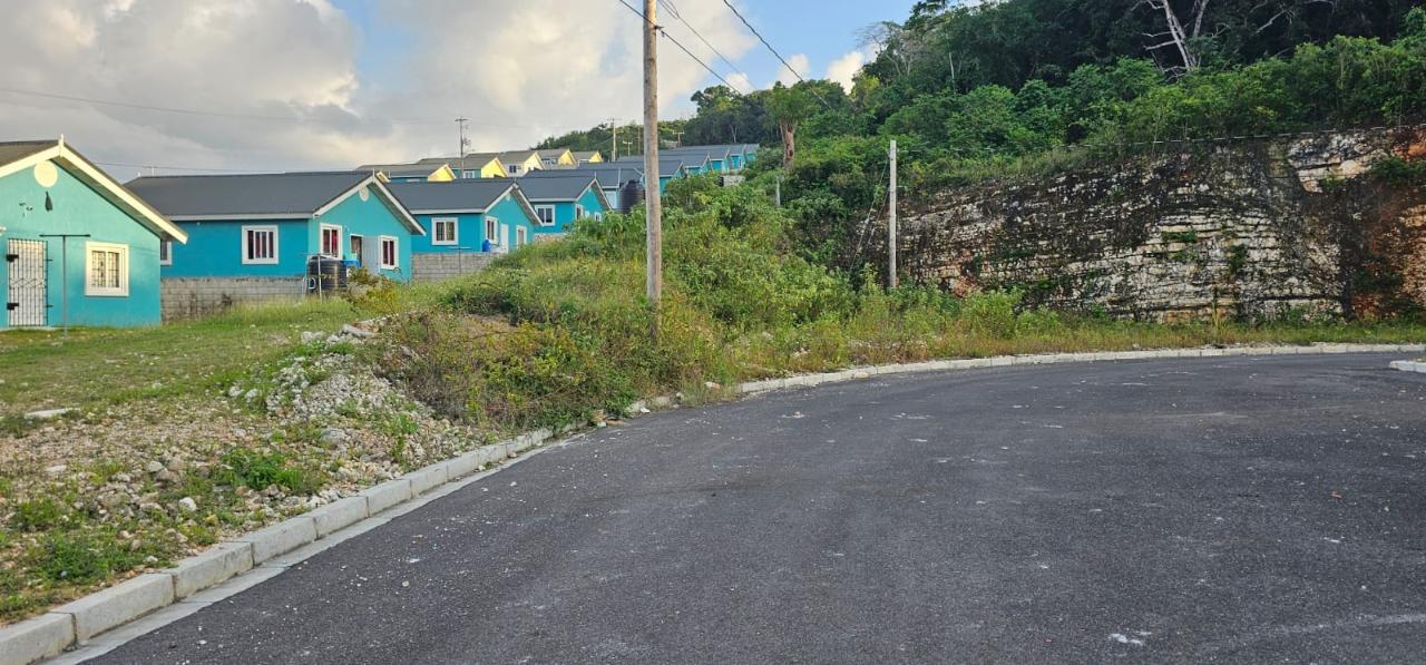 Charming-2-Bedroom-Home-for-Sale-in-Edmund-Ridge-Montego-Bay Tenth image of Edmund Ridge Montego Bay in Montego Bay, St. James, Jamaica - property is For Sale