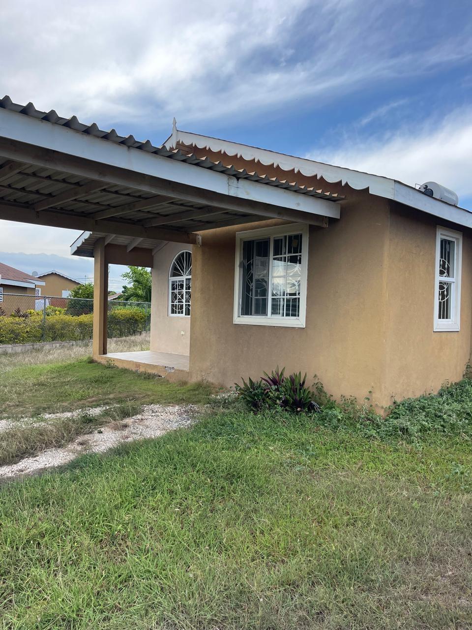 First image of 346 Drift Circle in Old Harbour, St. Catherine, Jamaica - property is For Sale