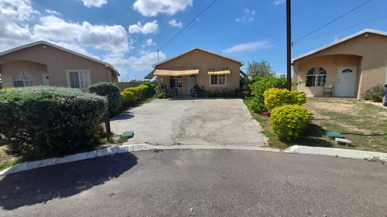 Second image of 401 Phoenix Park Village in Phoenix Park, St. Catherine, Jamaica - property is For Sale