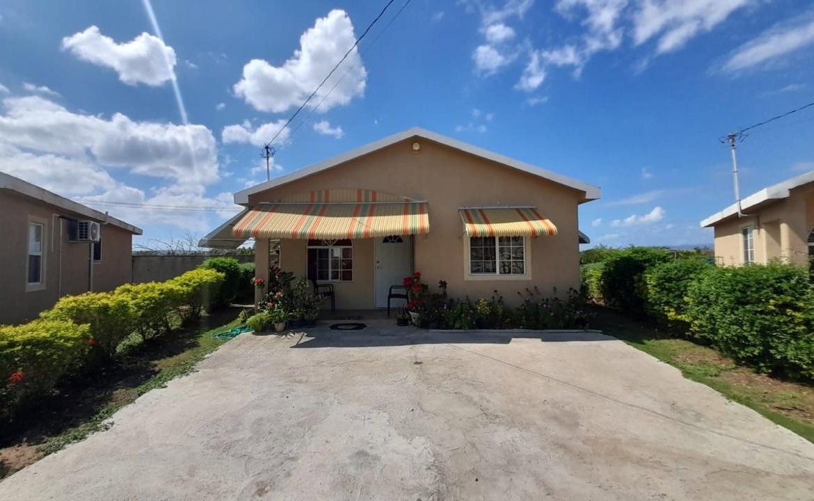 First image of 401 Phoenix Park Village in Phoenix Park, St. Catherine, Jamaica - property is For Sale