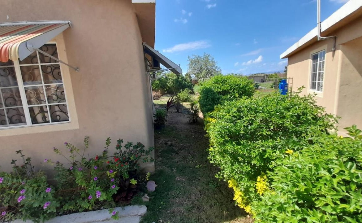 Seventeenth image of 401 Phoenix Park Village in Phoenix Park, St. Catherine, Jamaica - property is For Sale