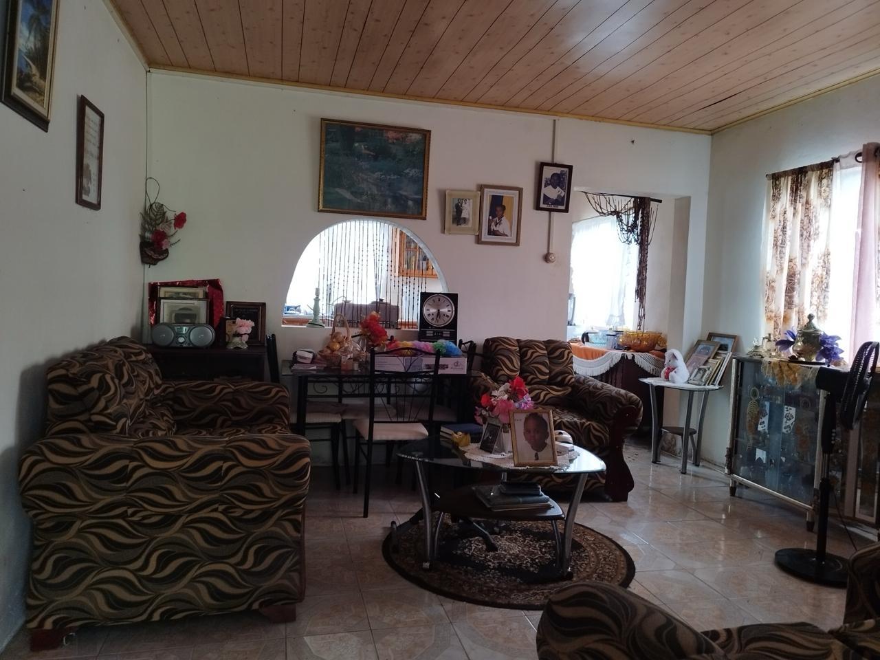 Charming-2-Bedroom-Home-for-Sale-in-Sandy-Hill-St.-Catherine Third image of Sandy Hill, Glengoffe in Bog Walk, St. Catherine, Jamaica - property is For Sale