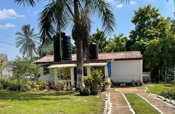 First image of 70 White House H/s Ewarton in Ewarton, St. Catherine, Jamaica - property is For Sale