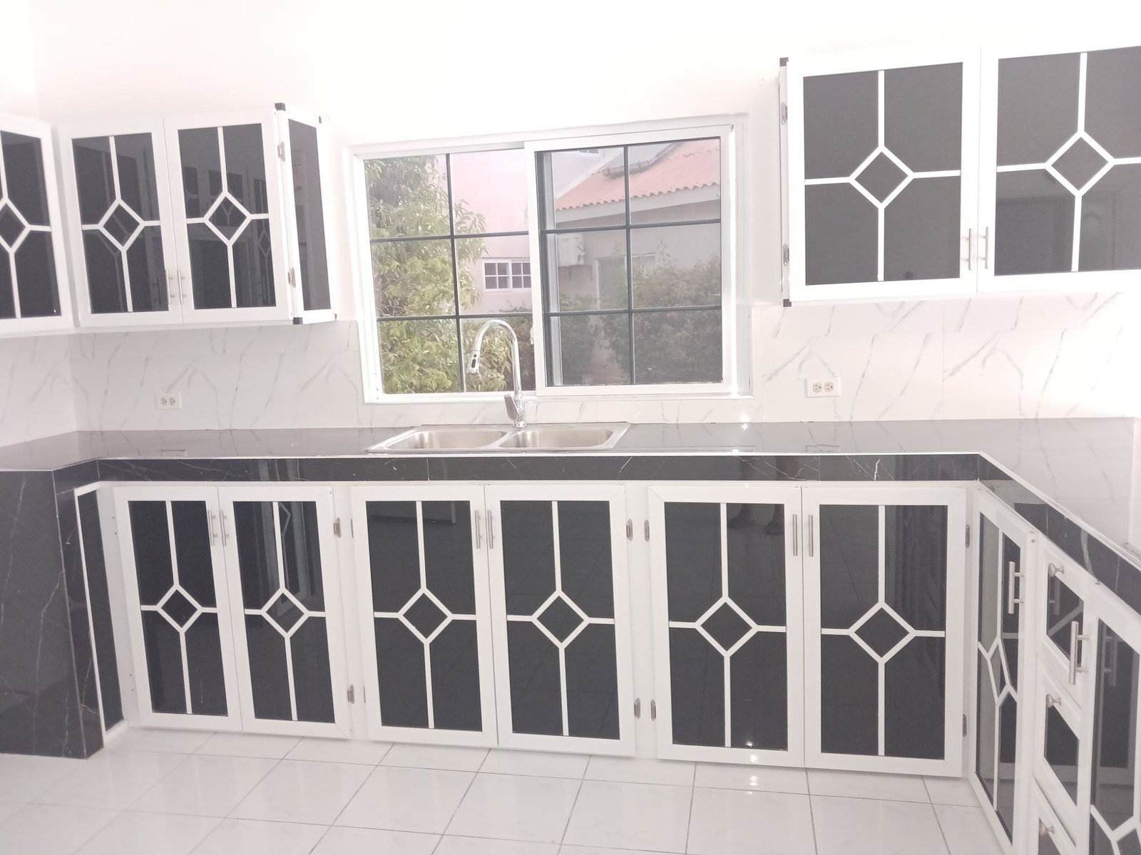 Fifth image of Unit#1-84 Carnival Close in Greater Portmore, St. Catherine, Jamaica - property is For Rent