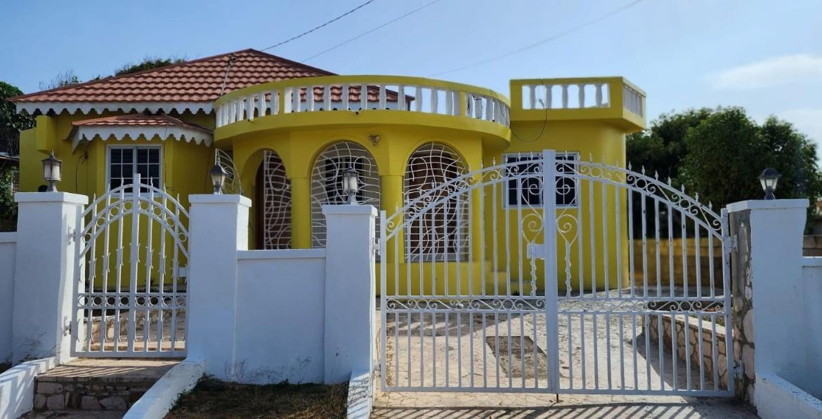 First image of 334 Boulder Crescent, Hellshi in Hellshire Heights, St. Catherine, Jamaica - property is For Rent