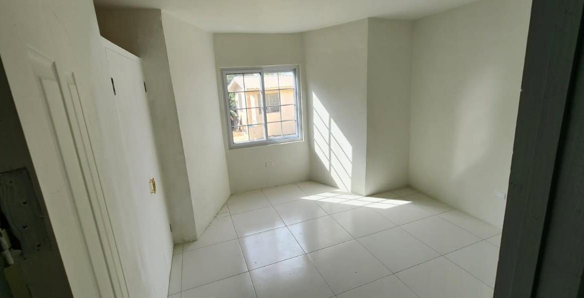 Sixth image of 334 Boulder Crescent, Hellshi in Hellshire Heights, St. Catherine, Jamaica - property is For Rent