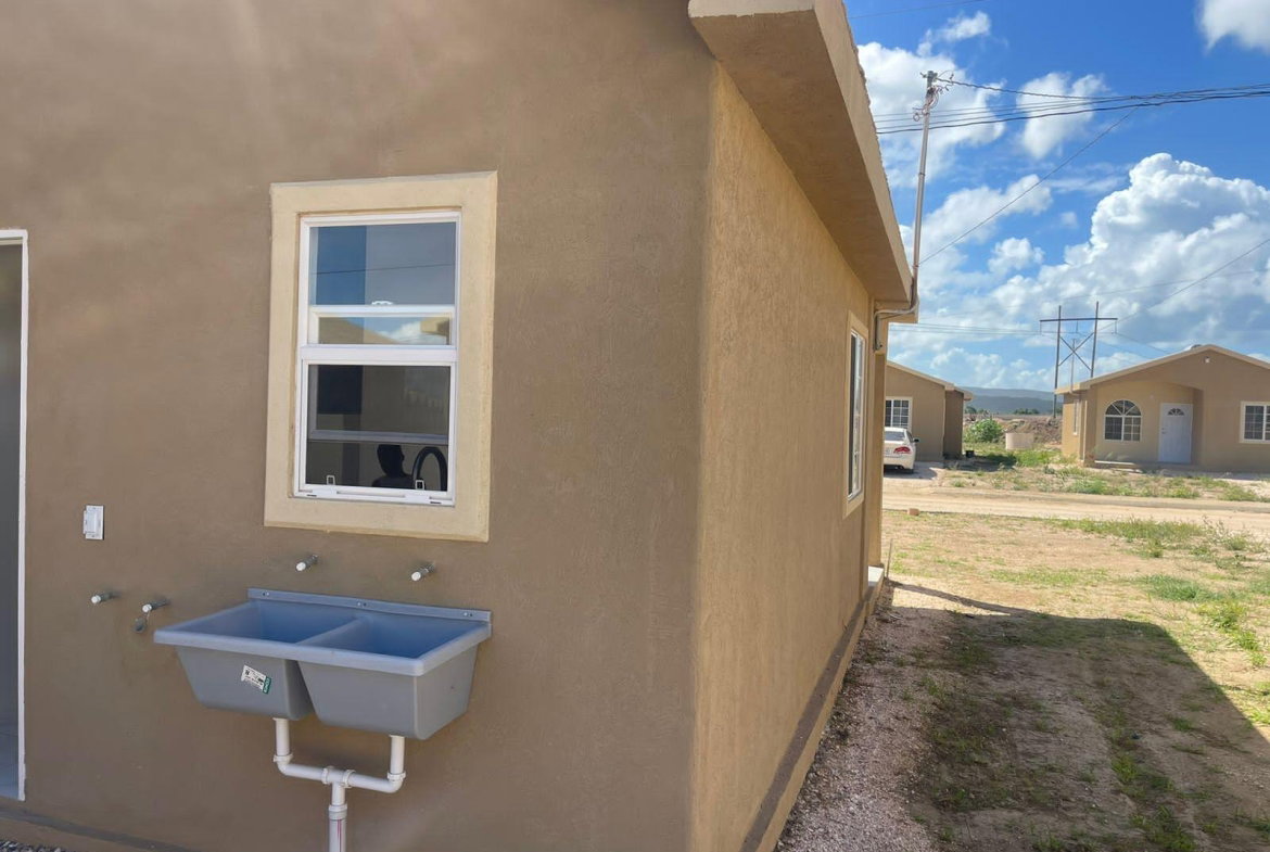 Twelfth image of Lot 86 Phoenix Park Village 2 in Phoenix Park, St. Catherine, Jamaica - property is For Rent