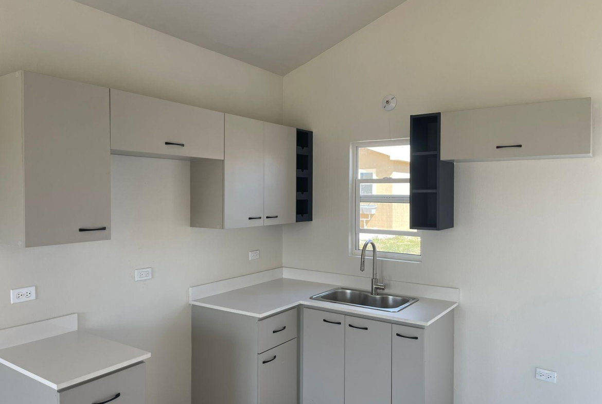Fourth image of Lot 86 Phoenix Park Village 2 in Phoenix Park, St. Catherine, Jamaica - property is For Rent