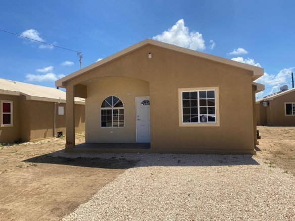 First image of Lot-824 Phoenix Park Village 2 in Phoenix Park, St. Catherine, Jamaica - property is For Rent