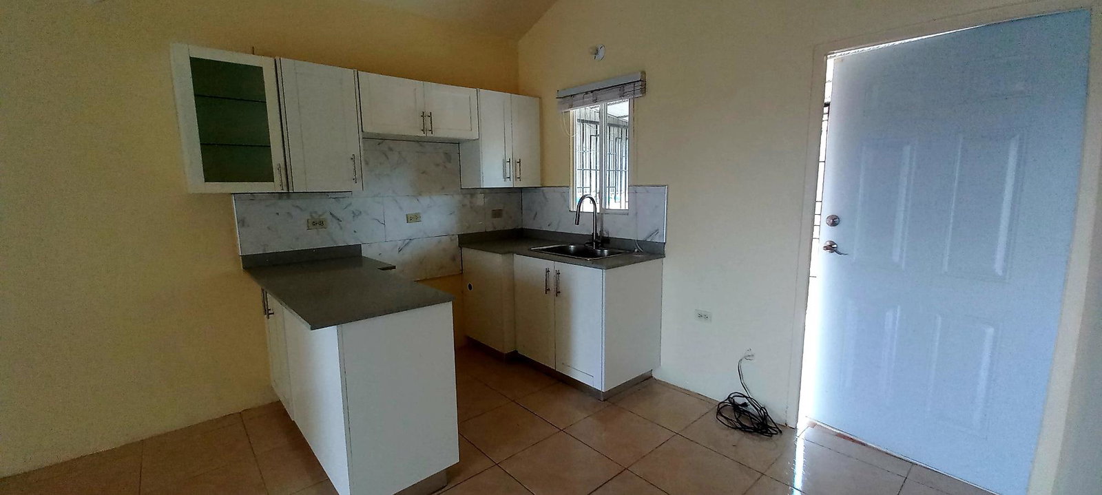 Second image of 1128 Phoenix Park in Phoenix Park, St. Catherine, Jamaica - property is For Rent