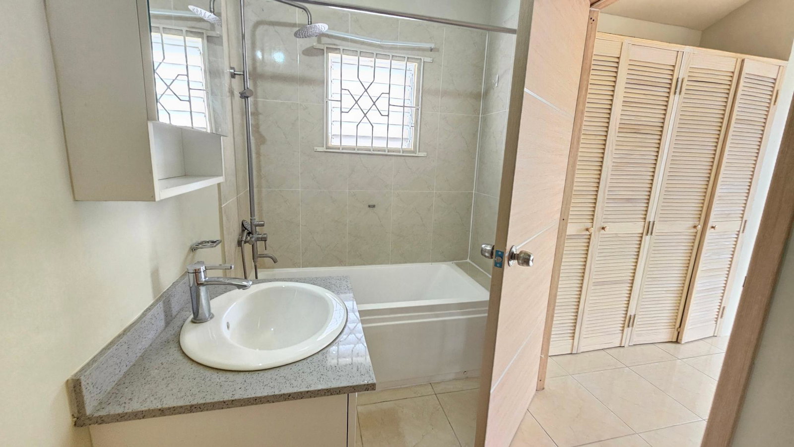 Sixth image of 791 Phoenix Park Village in Greater Portmore, St. Catherine, Jamaica - property is For Rent