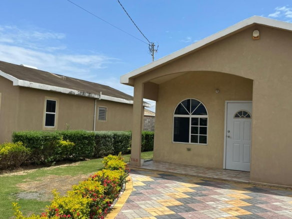 First image of Phase 3-40 Navy Close, ph 3 in Dunbeholding, St. Catherine, Jamaica - property is For Rent