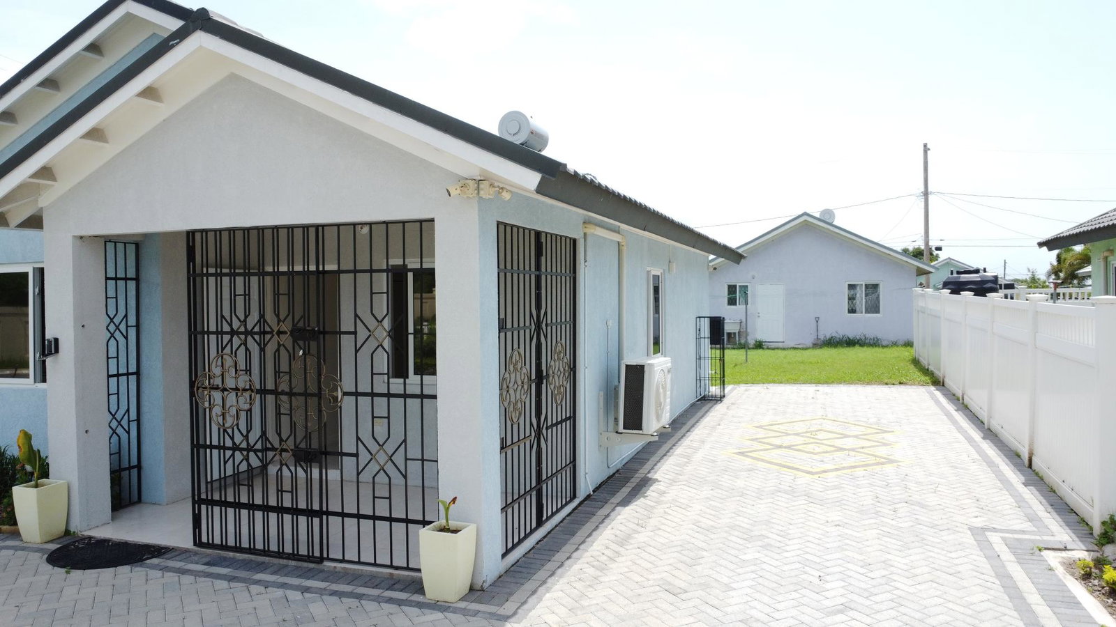 Second image of 35 Blossom Avenue in Innswood, St. Catherine, Jamaica - property is For Rent