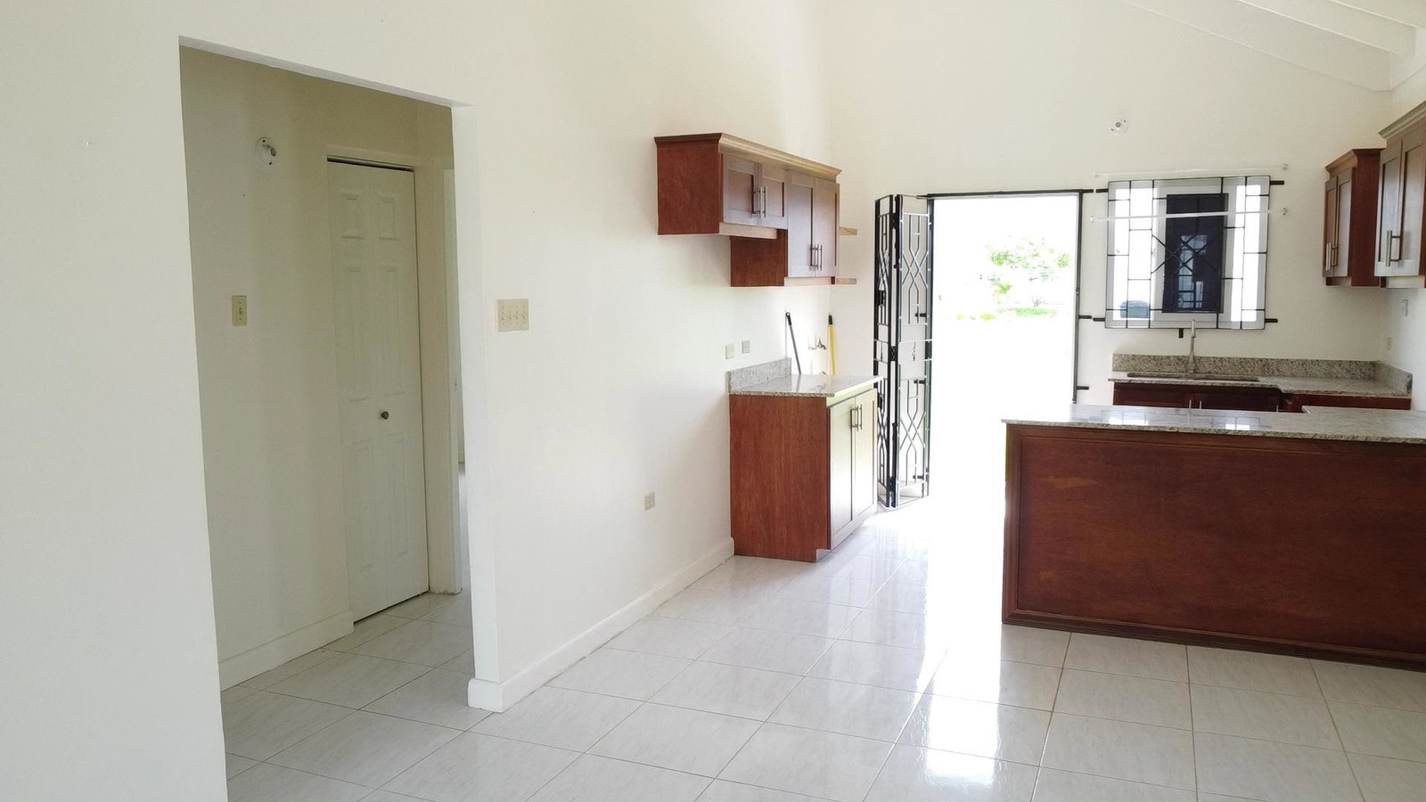 Sixth image of 35 Blossom Avenue in Innswood, St. Catherine, Jamaica - property is For Rent