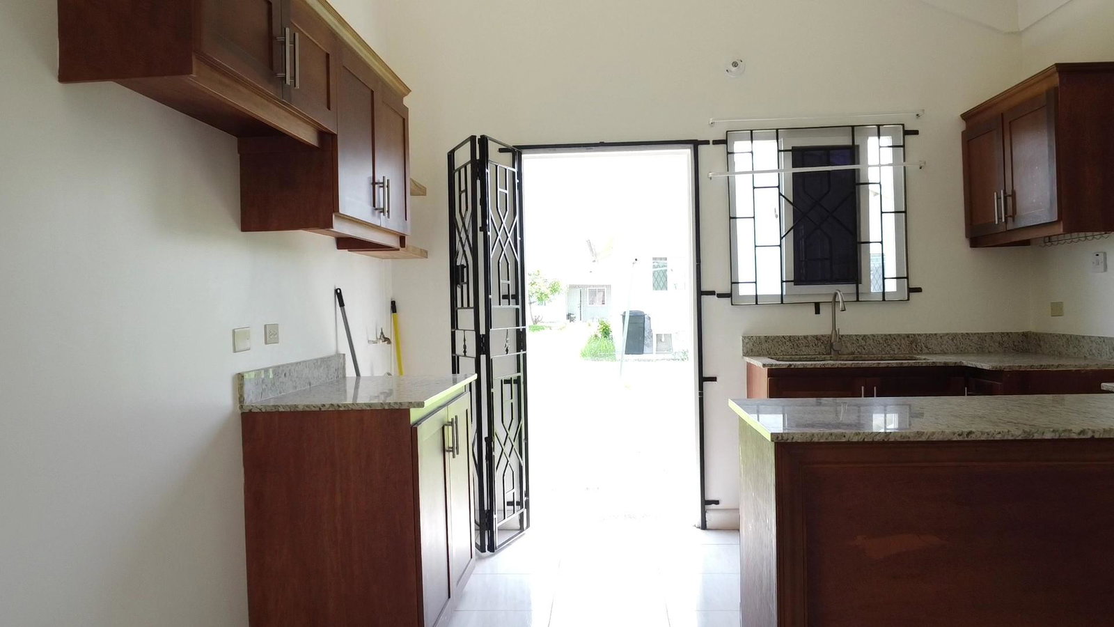 Eighth image of 35 Blossom Avenue in Innswood, St. Catherine, Jamaica - property is For Rent