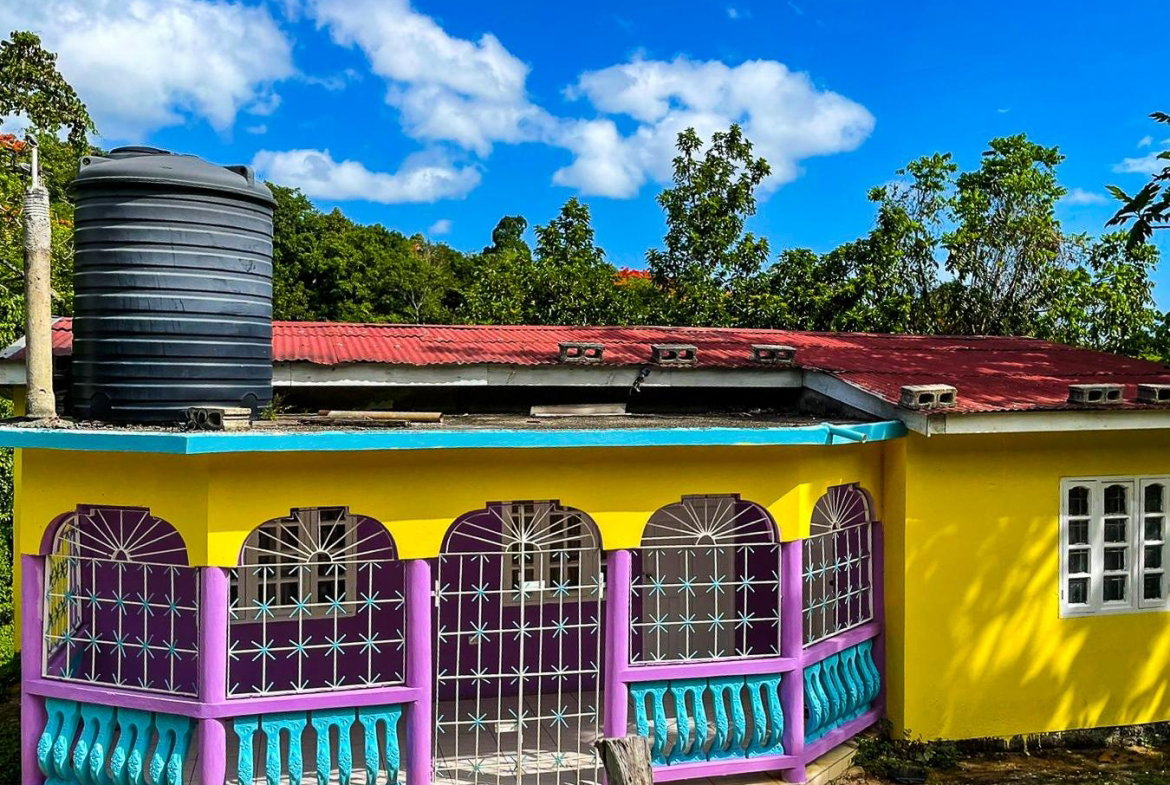 First image of Bonavista, Santa Cruz in Santa Cruz, St. Elizabeth, Jamaica - property is For Sale