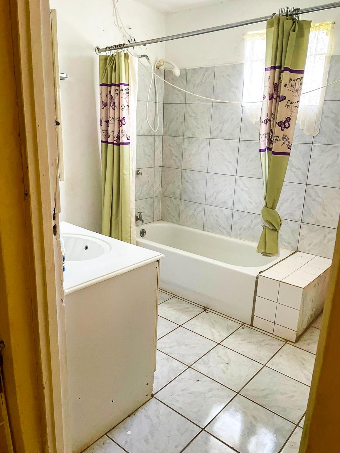 Ninth image of Bonavista, Santa Cruz in Santa Cruz, St. Elizabeth, Jamaica - property is For Sale