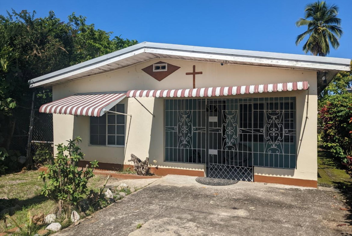 Second image of Lot 150 Circle Drive, Glenmuir ho in May Pen, Clarendon, Jamaica - property is For Sale