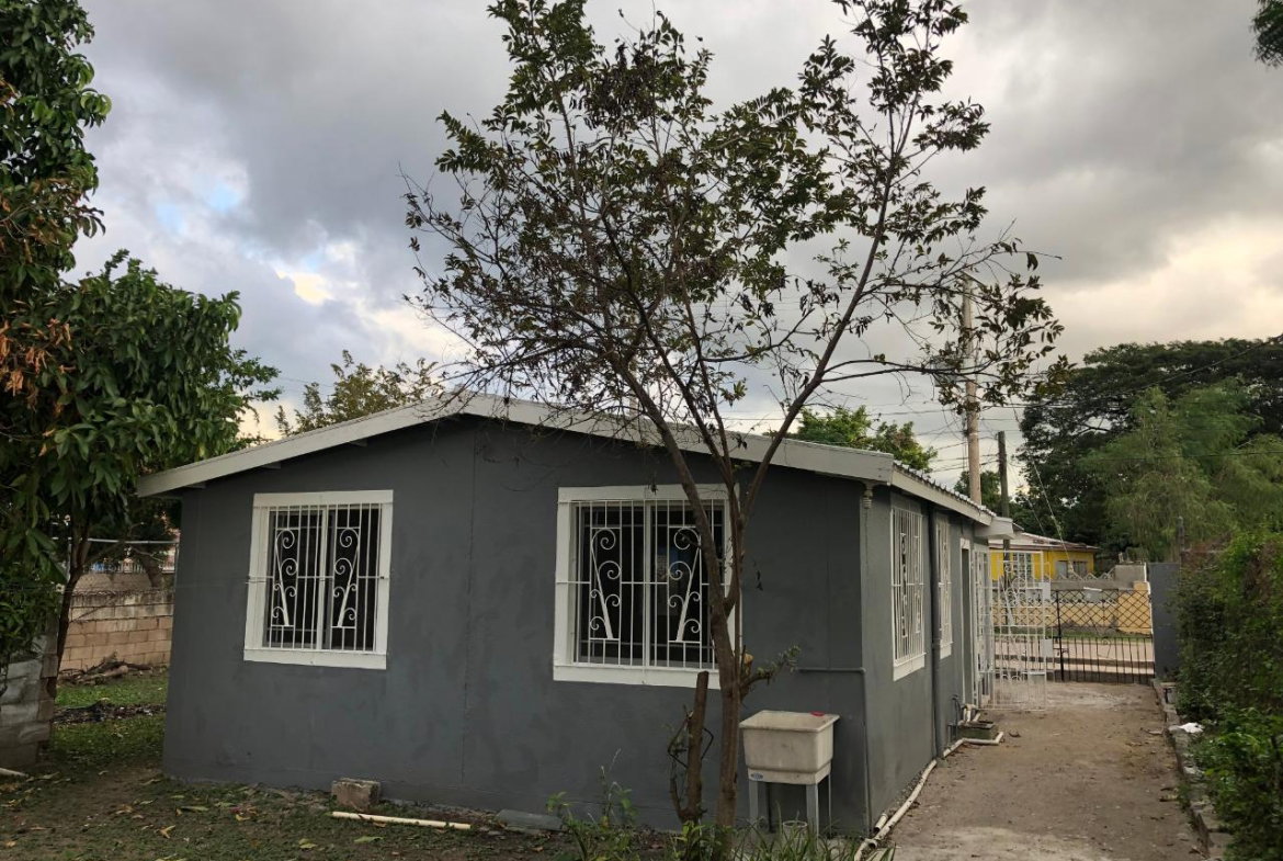 Sixteenth image of 42 Potosi Avenue in Kingston 20, St. Andrew, Jamaica - property is For Sale
