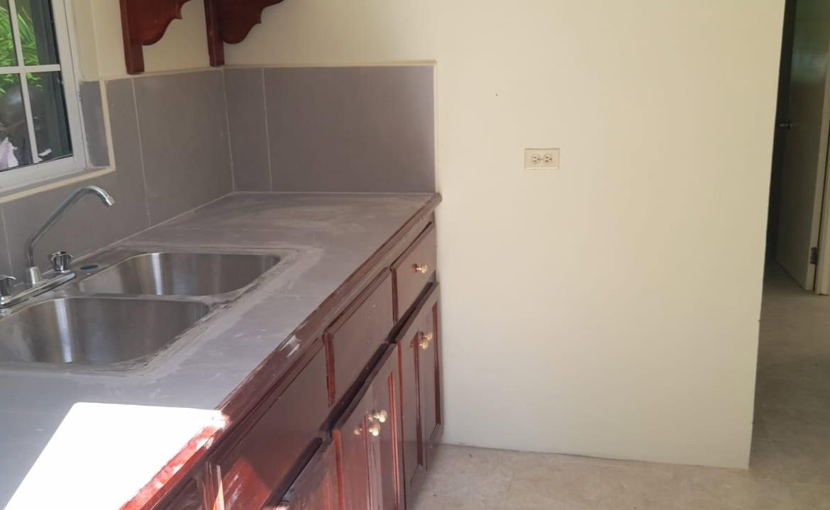 Ninth image of 112 Hummingbird Close in Santa Cruz, St. Elizabeth, Jamaica - property is For Sale