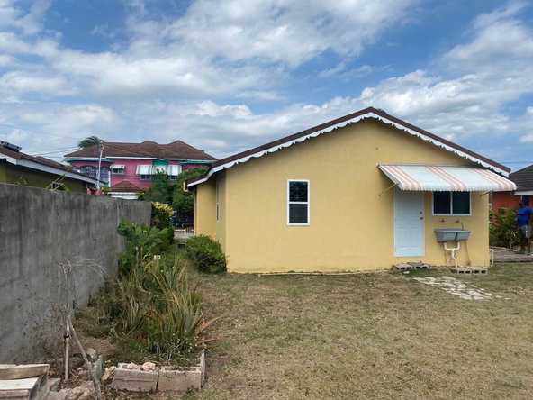 Seventeenth image of 95 Dolphin Crescent in Old Harbour, St. Catherine, Jamaica - property is For Sale