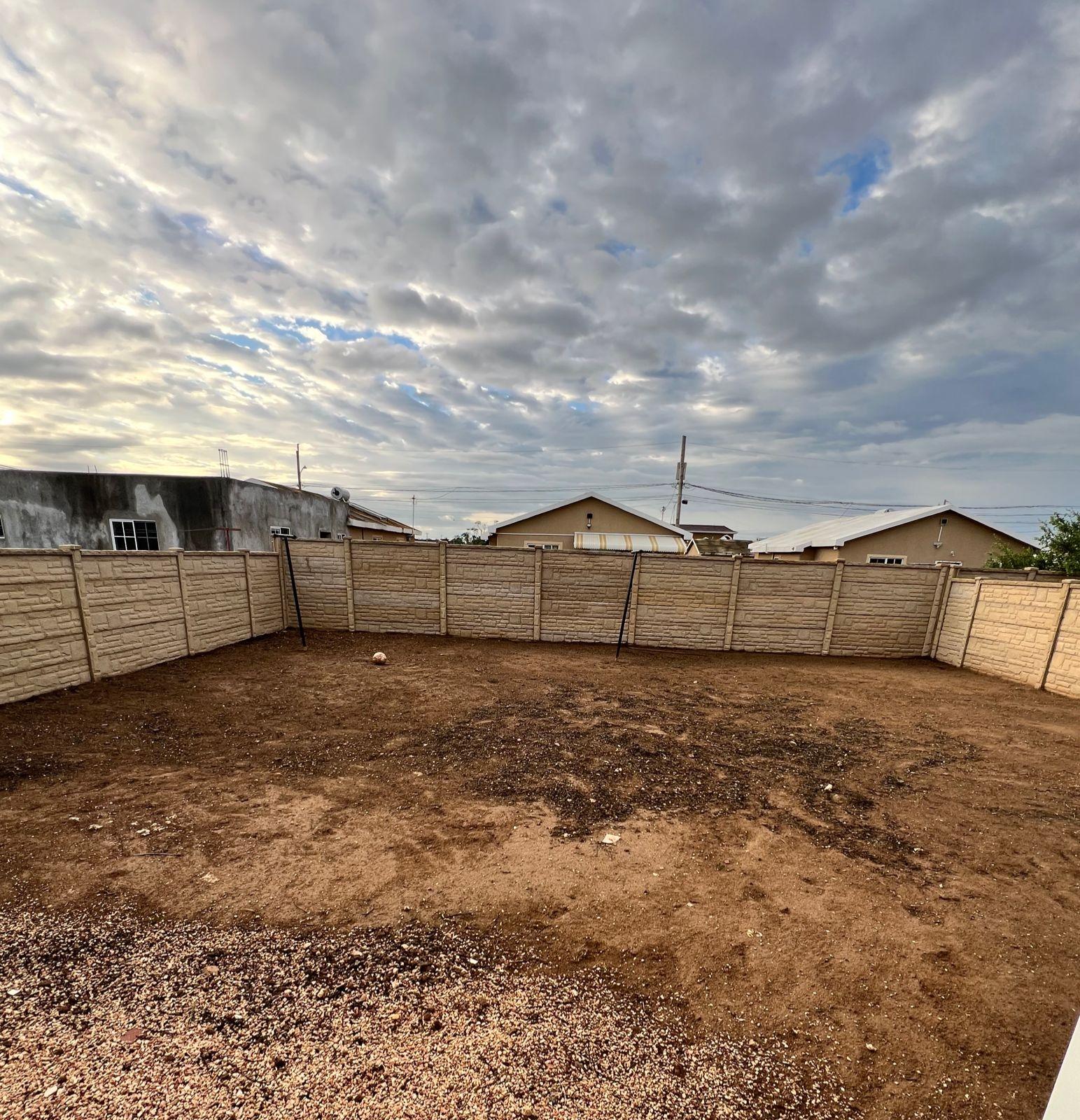 Fourth image of 780 Lagoon Avenue, Phoenix pa in Phoenix Park, St. Catherine, Jamaica - property is For Sale