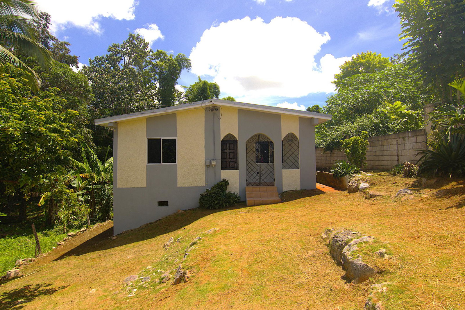 First image of Royal Flat in Mandeville, Manchester, Jamaica - property is For Sale