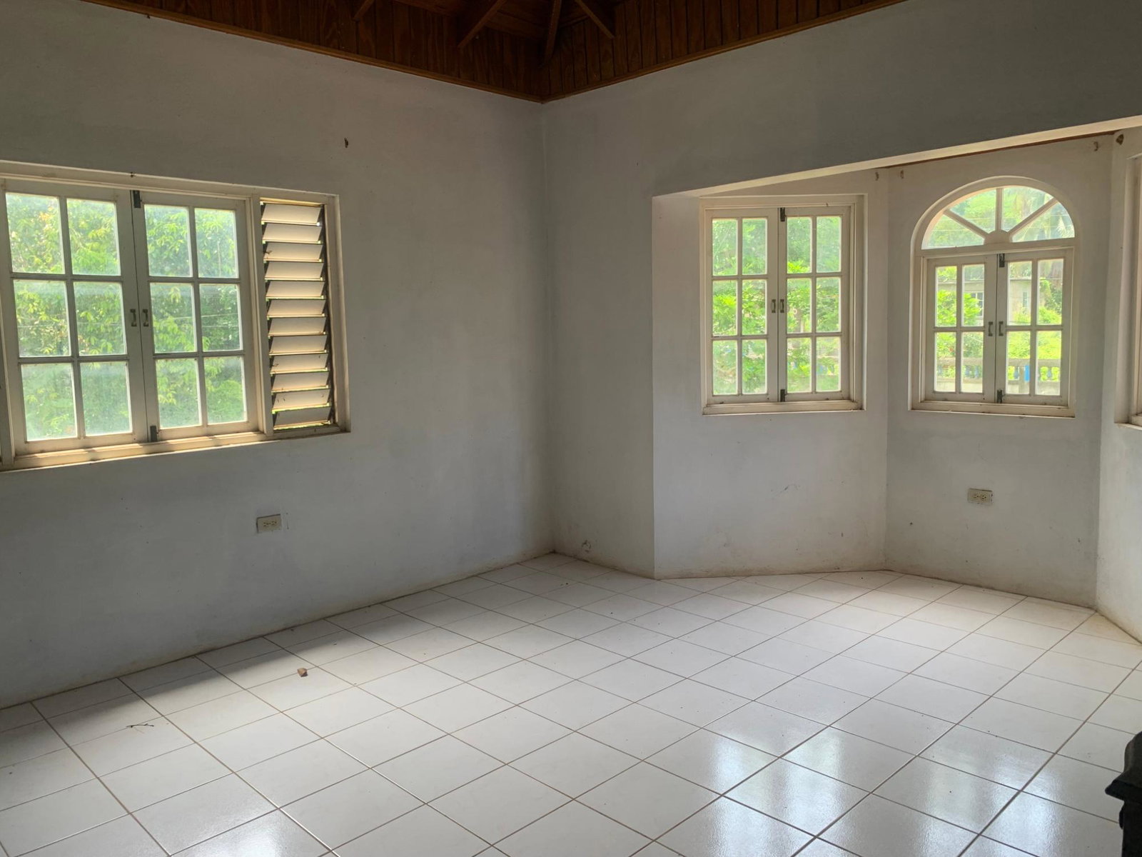 Sixth image of Waterloo District in Spanish Town, St. Catherine, Jamaica - property is For Sale