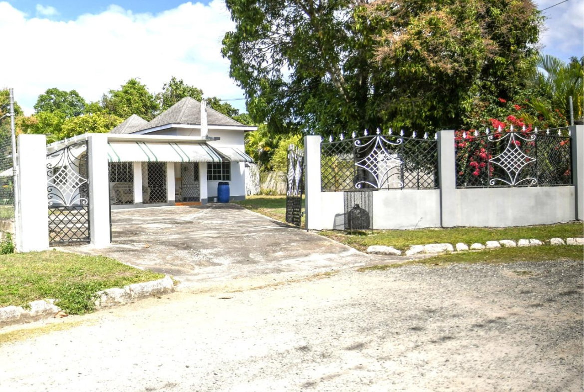 Second image of House-6 Bloomingdale in SAVANNA LA MAR, Westmoreland, Jamaica - property is For Sale