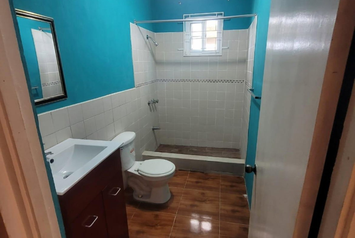 Eleventh image of 484 Silver Crescent in Johnston Pen, St. Catherine, Jamaica - property is For Rent