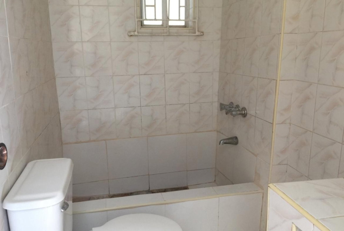 Tenth image of 355 nw 6th Terrace, 8 West in Greater Portmore, St. Catherine, Jamaica - property is For Sale