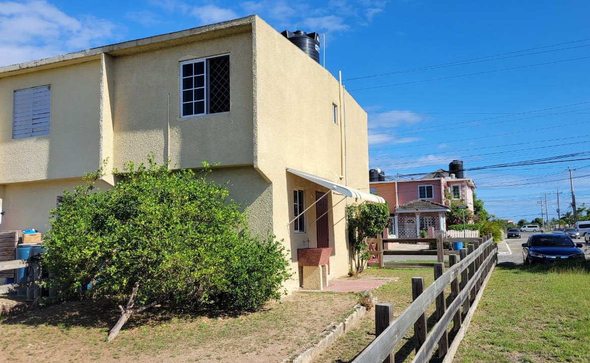 Eighth image of 123 Almond Drive, Bridgeview in Bridgeport, St. Catherine, Jamaica - property is For Sale
