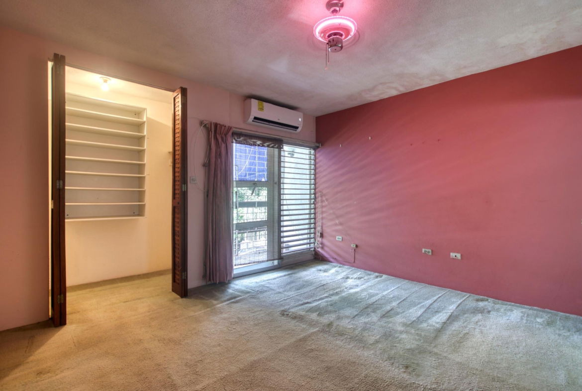 Eleventh image of 8 Worthington Place in NEW KINGSTON, St. Andrew, Jamaica - property is For Sale