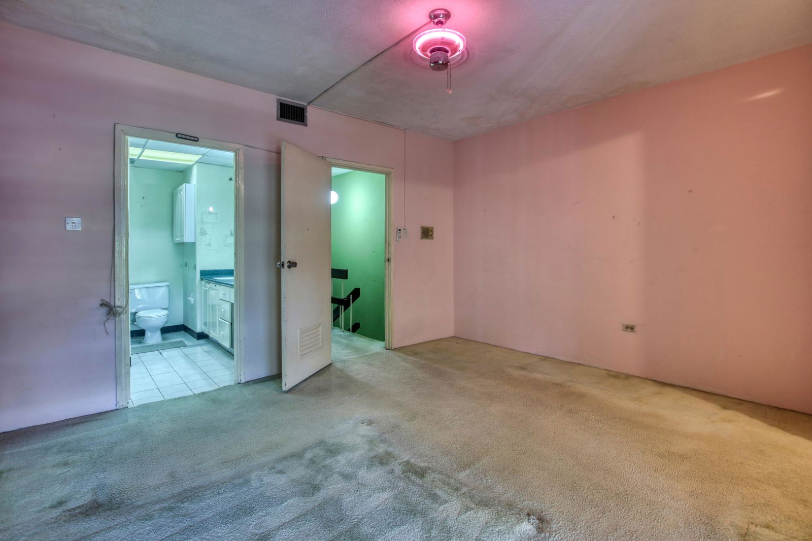 Twelfth image of 8 Worthington Place in NEW KINGSTON, St. Andrew, Jamaica - property is For Sale
