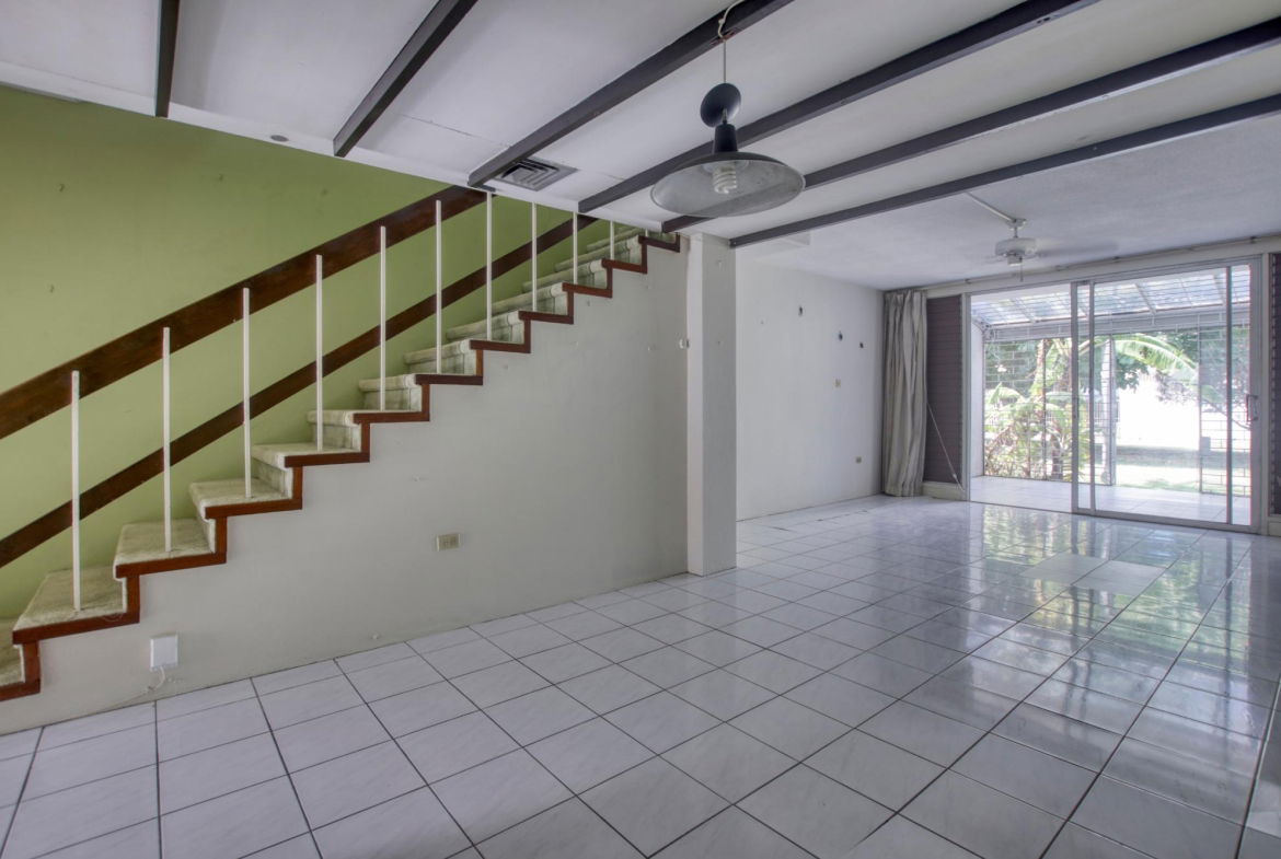 Sixth image of 8 Worthington Place in NEW KINGSTON, St. Andrew, Jamaica - property is For Sale