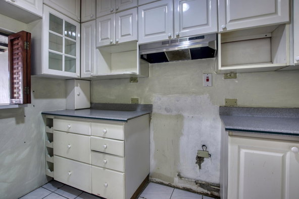 Seventh image of 8 Worthington Place in NEW KINGSTON, St. Andrew, Jamaica - property is For Sale