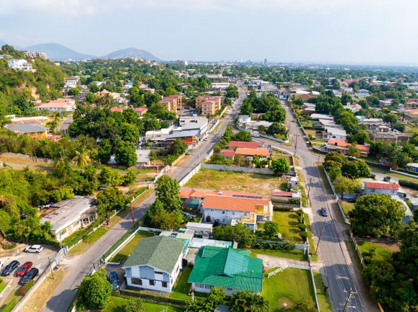 Thirteenth image of Th#3-88a Mannings Hill Road in Mannings Hill, St. Andrew, Jamaica - property is For Sale
