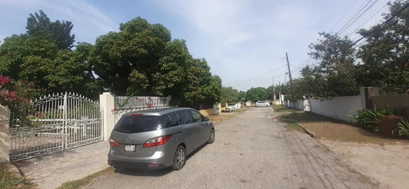 Thirteenth image of 5 Dawn Avenue, Kinston 10 , in Kingston 10, St. Andrew, Jamaica - property is For Sale