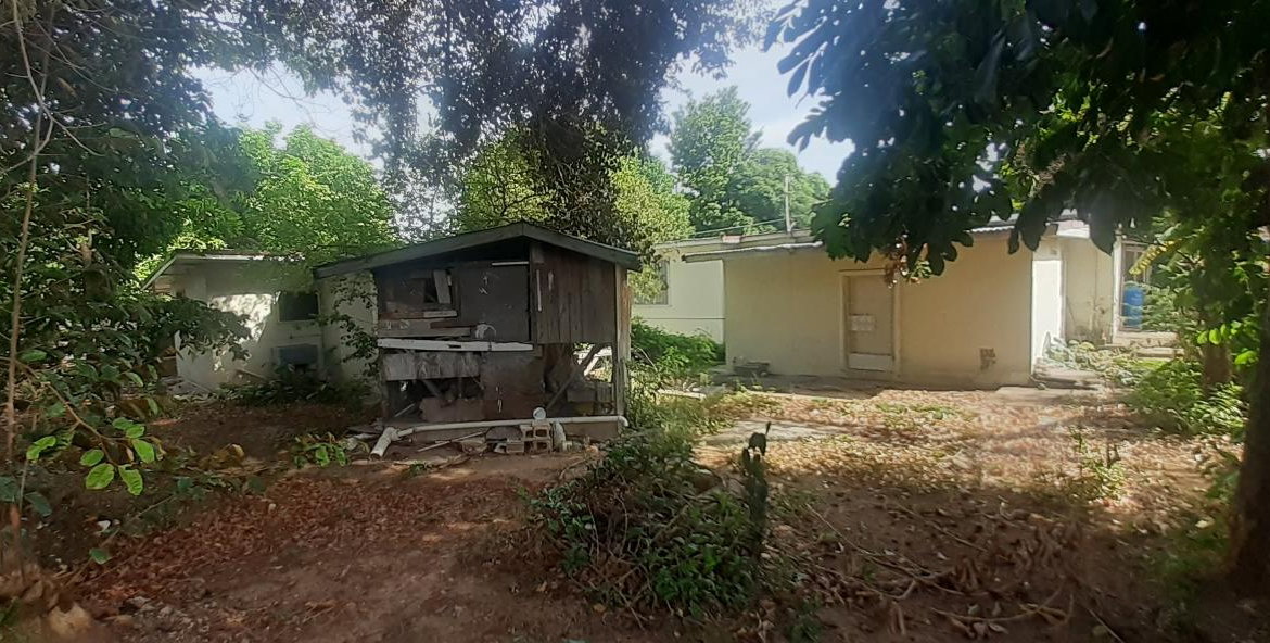 Eighth image of 5 Dawn Avenue, Kinston 10 , in Kingston 10, St. Andrew, Jamaica - property is For Sale