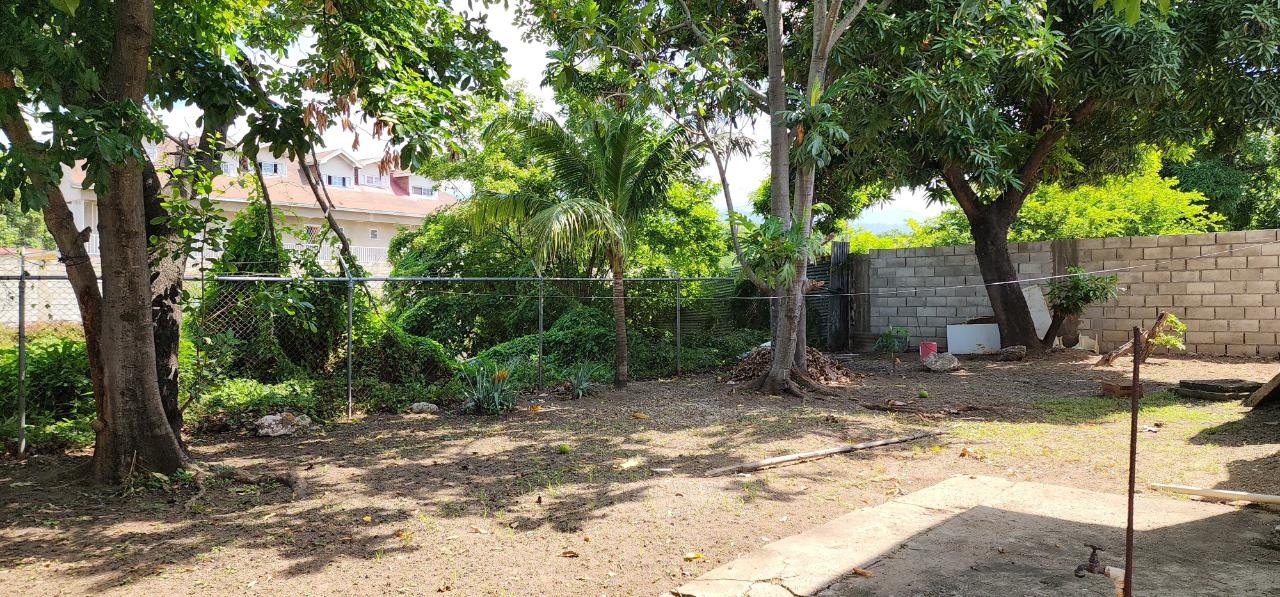 Charming-2-Family-Home-for-Sale-in-St.-Andrew-Jamaica Seventeenth image of 35 Moreton Park Avenue in Kingston 10, St. Andrew, Jamaica - property is For Sale