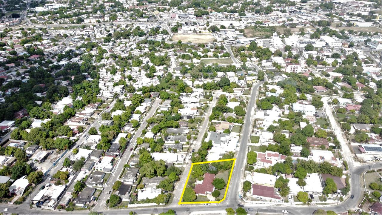 Seventeenth image of 23 1/2 Cassia Park in Kingston 10, St. Andrew, Jamaica - property is For Sale