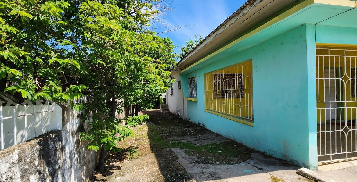Fifth image of 35 Moreton Park Avenue in Kingston 10, St. Andrew, Jamaica - property is For Sale