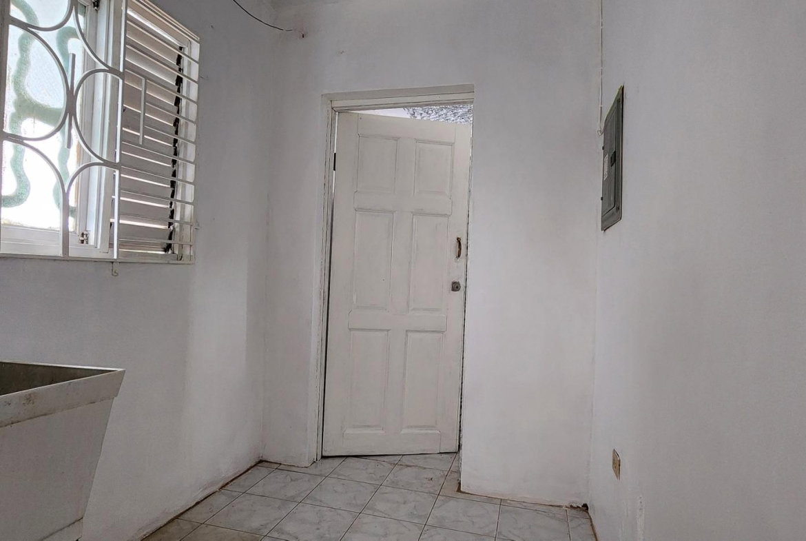 Eleventh image of 365 East 24th Way, East Kensi in Greater Portmore, St. Catherine, Jamaica - property is For Sale
