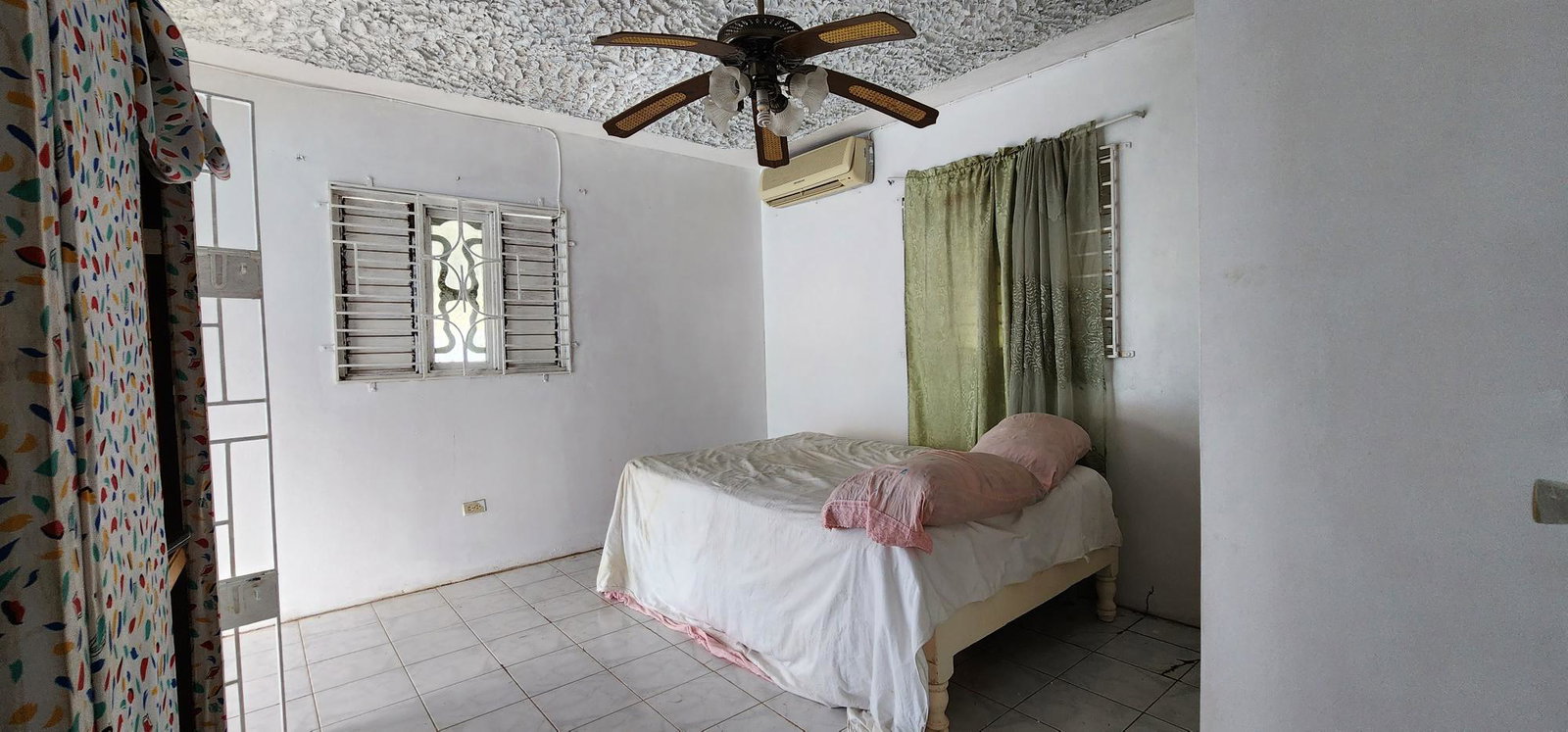 Thirteenth image of 365 East 24th Way, East Kensi in Greater Portmore, St. Catherine, Jamaica - property is For Sale