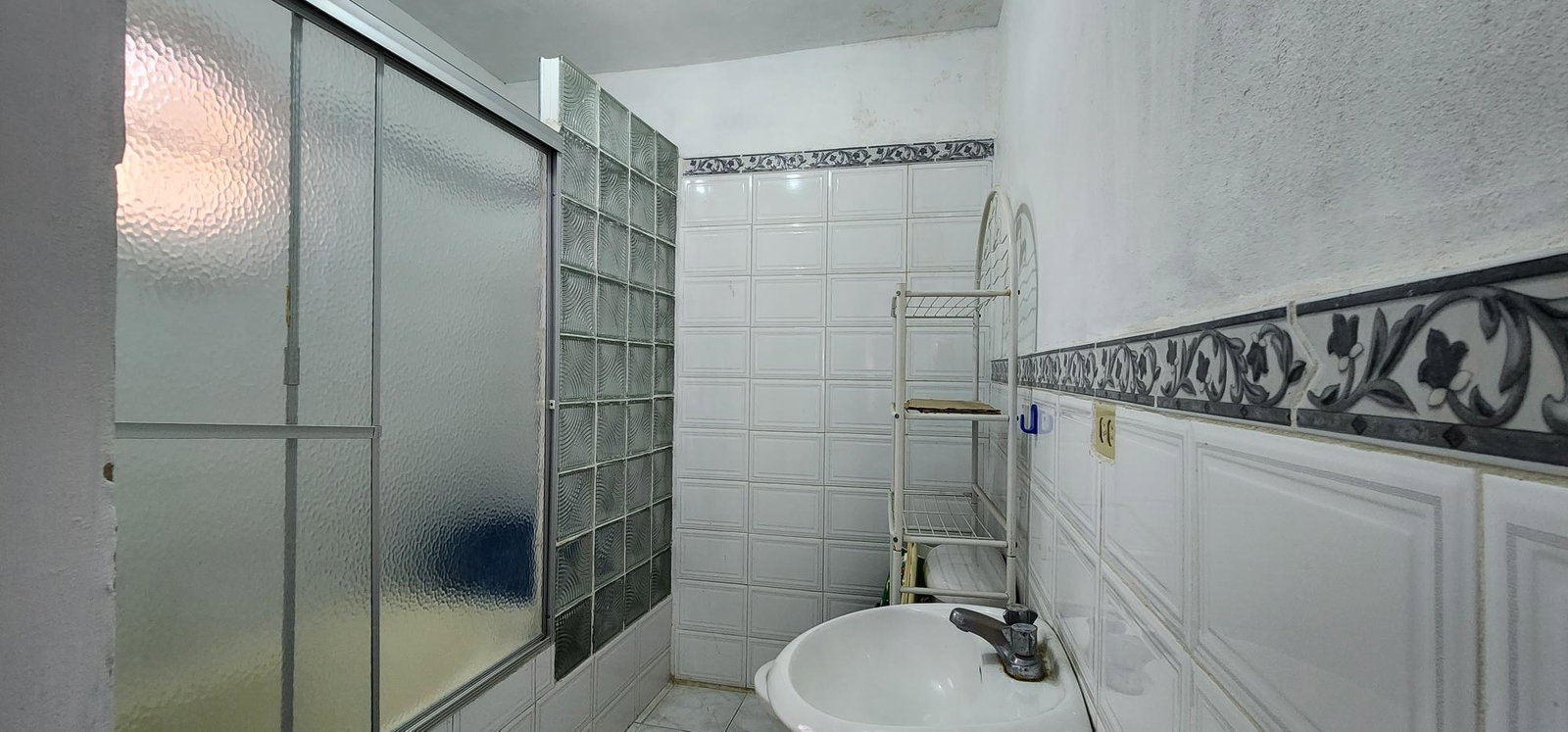 Fourteenth image of 365 East 24th Way, East Kensi in Greater Portmore, St. Catherine, Jamaica - property is For Sale