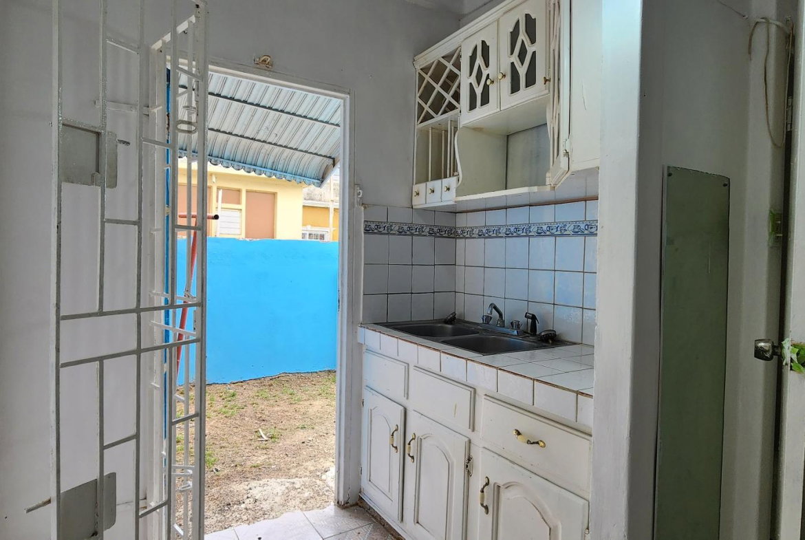 Eighth image of 365 East 24th Way, East Kensi in Greater Portmore, St. Catherine, Jamaica - property is For Sale