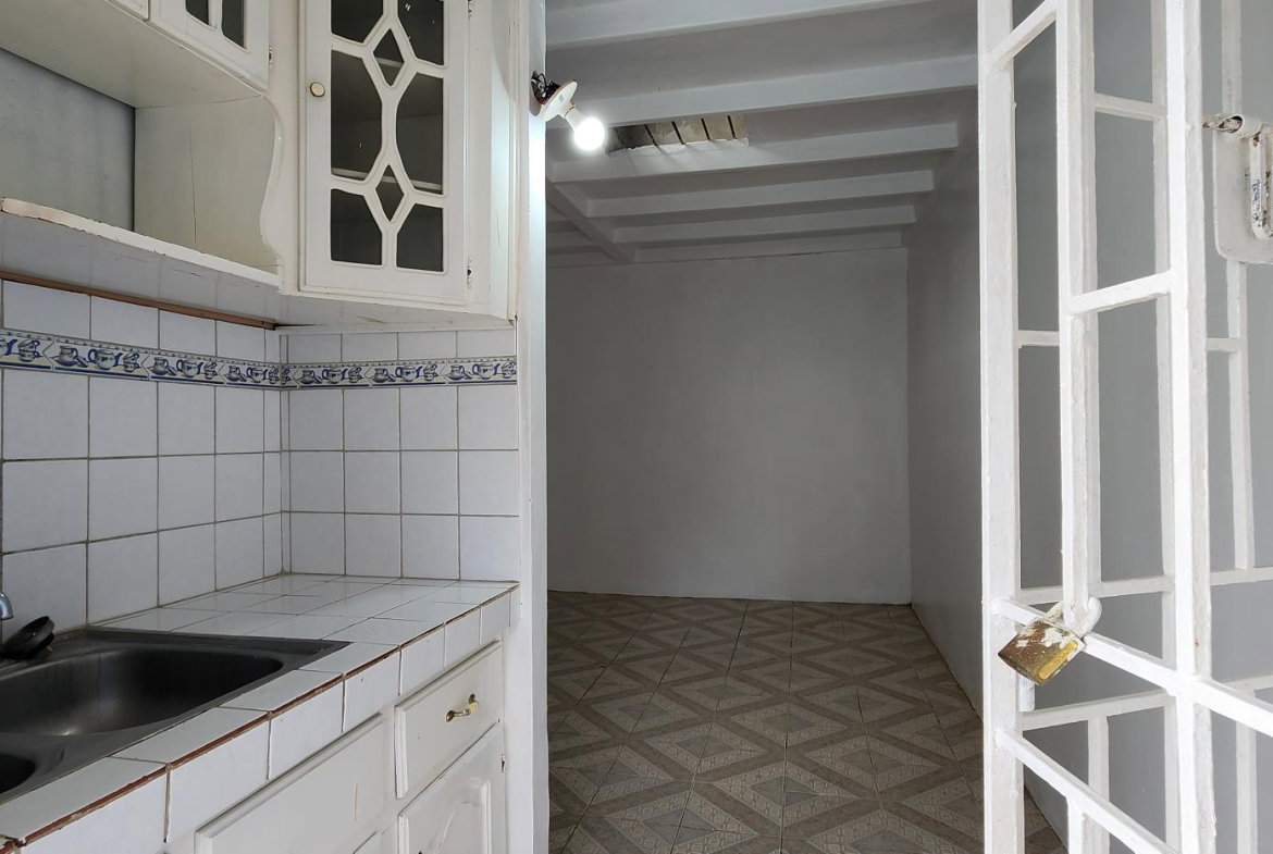 Ninth image of 365 East 24th Way, East Kensi in Greater Portmore, St. Catherine, Jamaica - property is For Sale