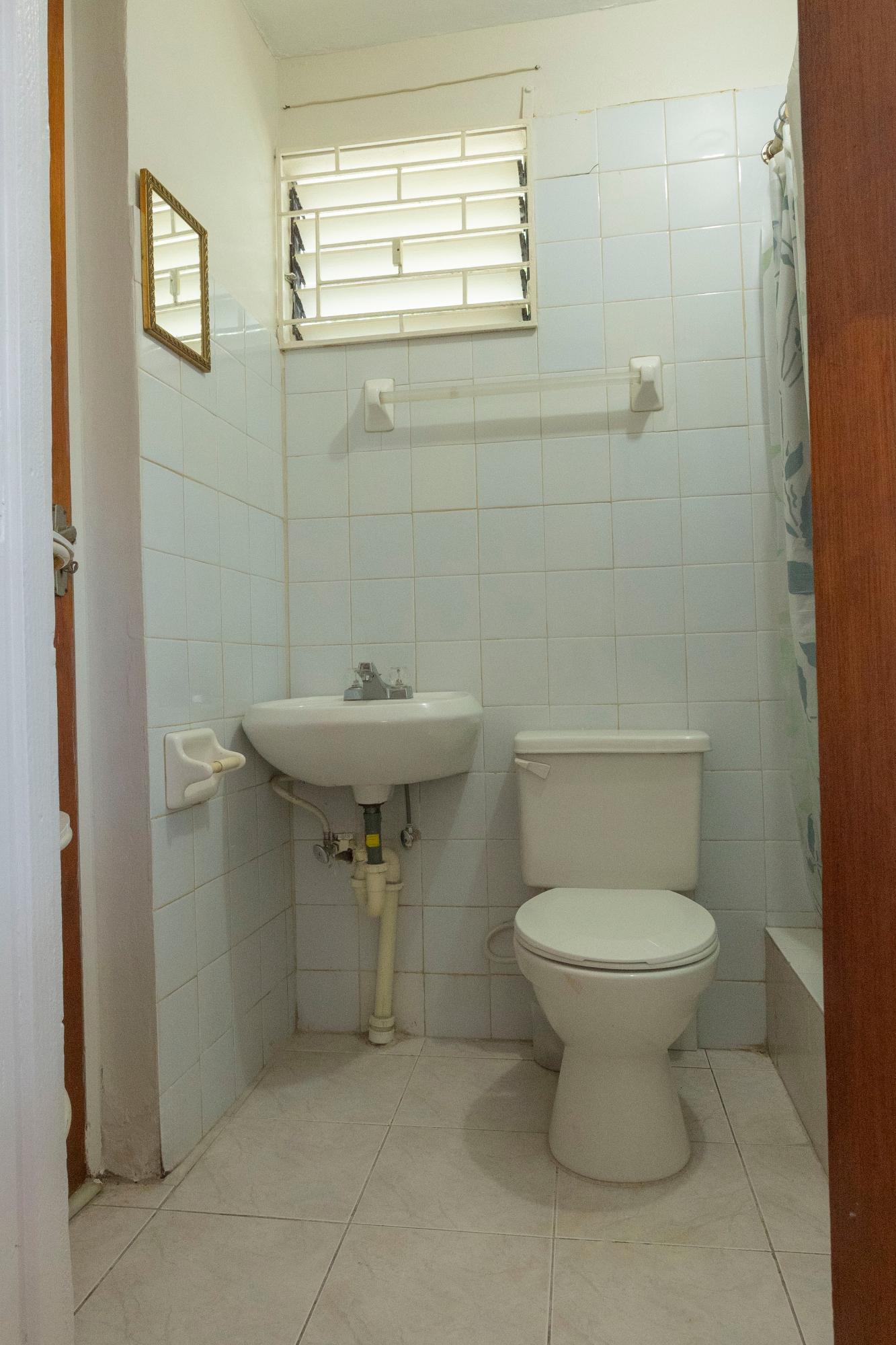 Eleventh image of 57 Glendon Circle, Hope Past in Kingston 8, St. Andrew, Jamaica - property is For Rent