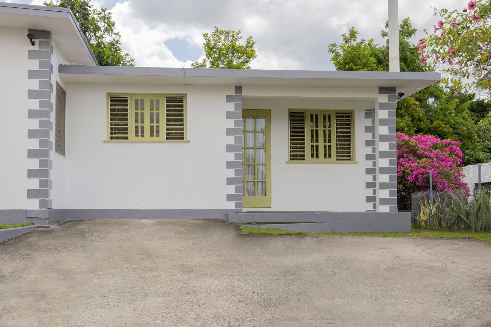 First image of 57 Glendon Circle, Hope Past in Kingston 8, St. Andrew, Jamaica - property is For Rent