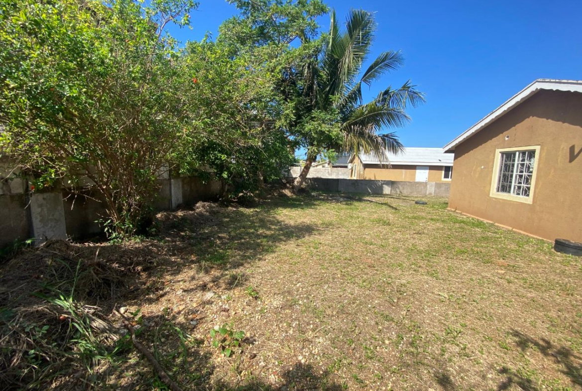 Eleventh image of 209 Loggerhead Circle in Coral Spring, Trelawny, Jamaica - property is For Sale